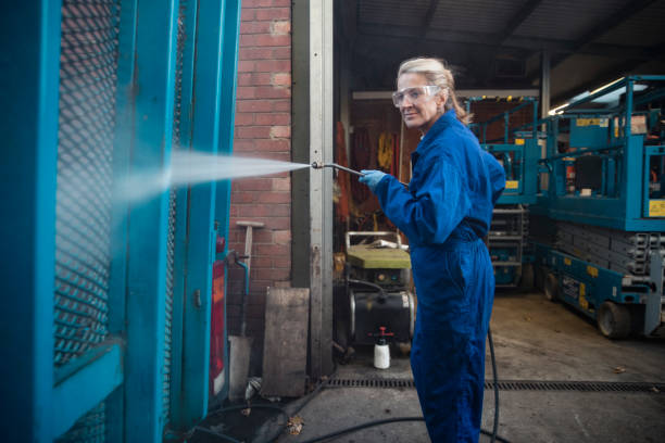 Best Window and Screen Pressure Cleaning in Elroy, WI